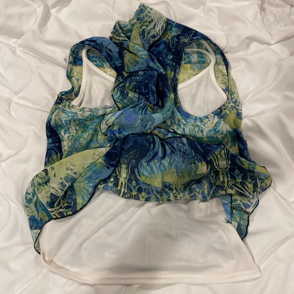 Sunset Rd size Small Blue and Green Asymmetrical Ruffled Blouse - Picture 3 of 10